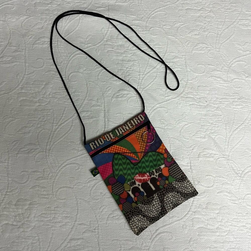 NWT Colorful Rio de Janeiro Brazilian Purse